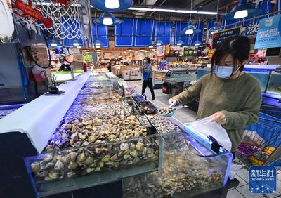 上海 防范區(qū)內(nèi)逐漸恢復(fù)的“煙火氣”與農(nóng)產(chǎn)品供應(yīng)